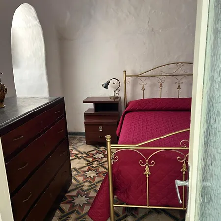 Trullo Licchio Ostuni Valle D'itria チステルニーノ
